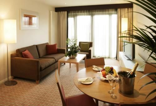 Отель Clayton Hotel Liffey Valley Клондолкин